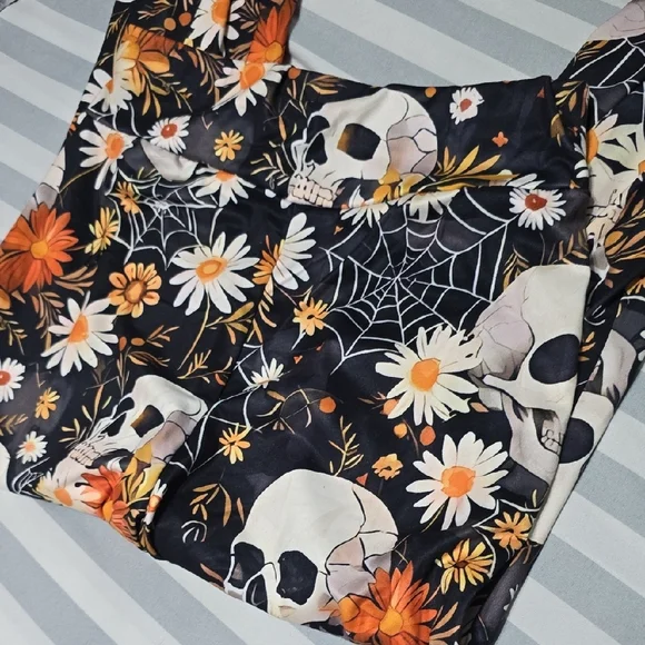 Spooky Skull and Floral Flares - Picture 6 of 6